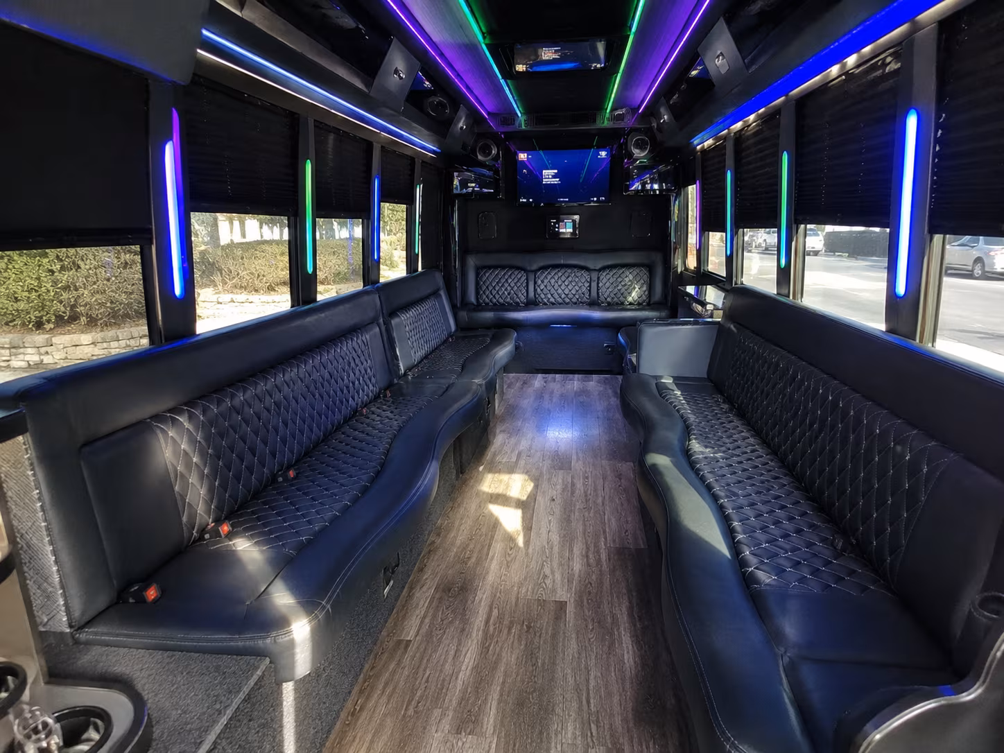 jersey city 15 passenger party bus interior